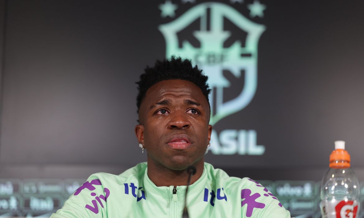 Al-Ahli, da Arábia Saudita, mira Vinicius Jr. em negociação que pode quebrar recorde mundial