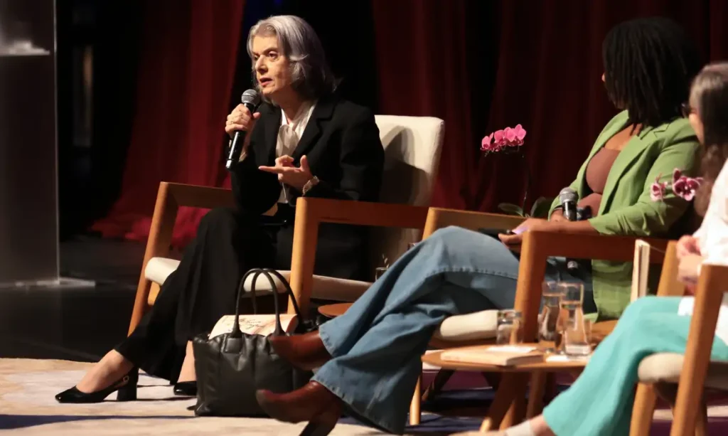 Imagem atual: Ministra Cármen Lúcia. Foto: Paulo Pinto/Agência Brasil