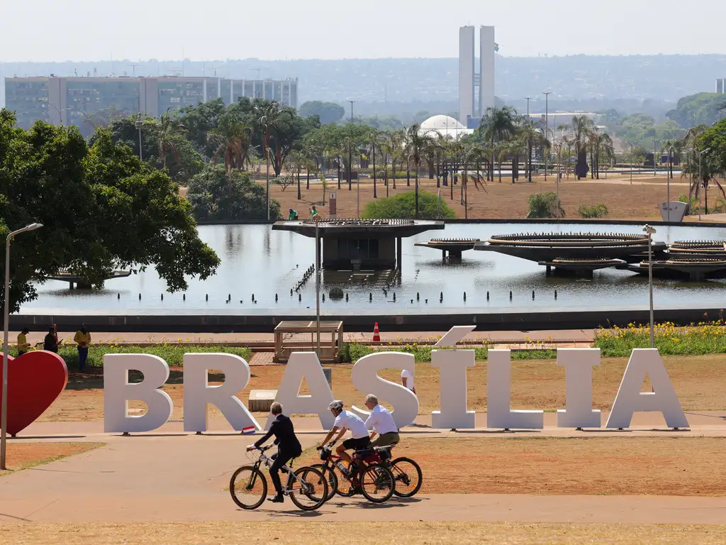 Brasil combina avanço no IDH com desigualdade extrema