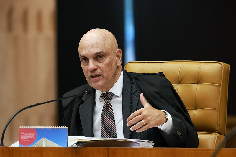PF encontra contrato milionário do Banco Master com escritório da mulher de Moraes