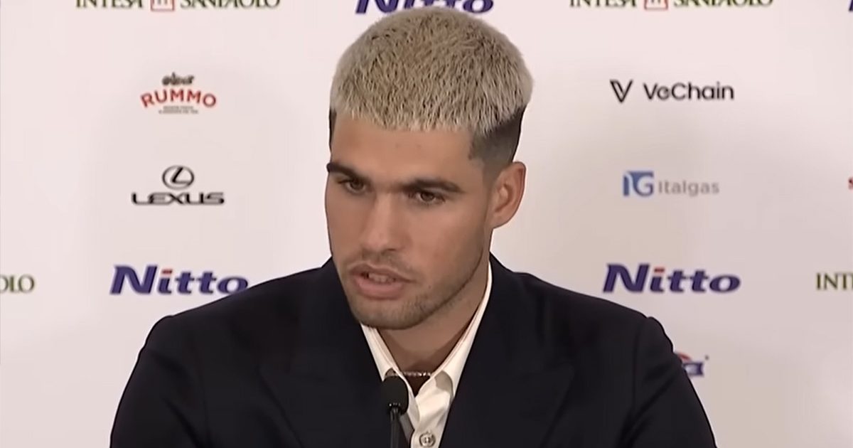 Alcaraz coroa “ano mágico” com o número 1 do mundo