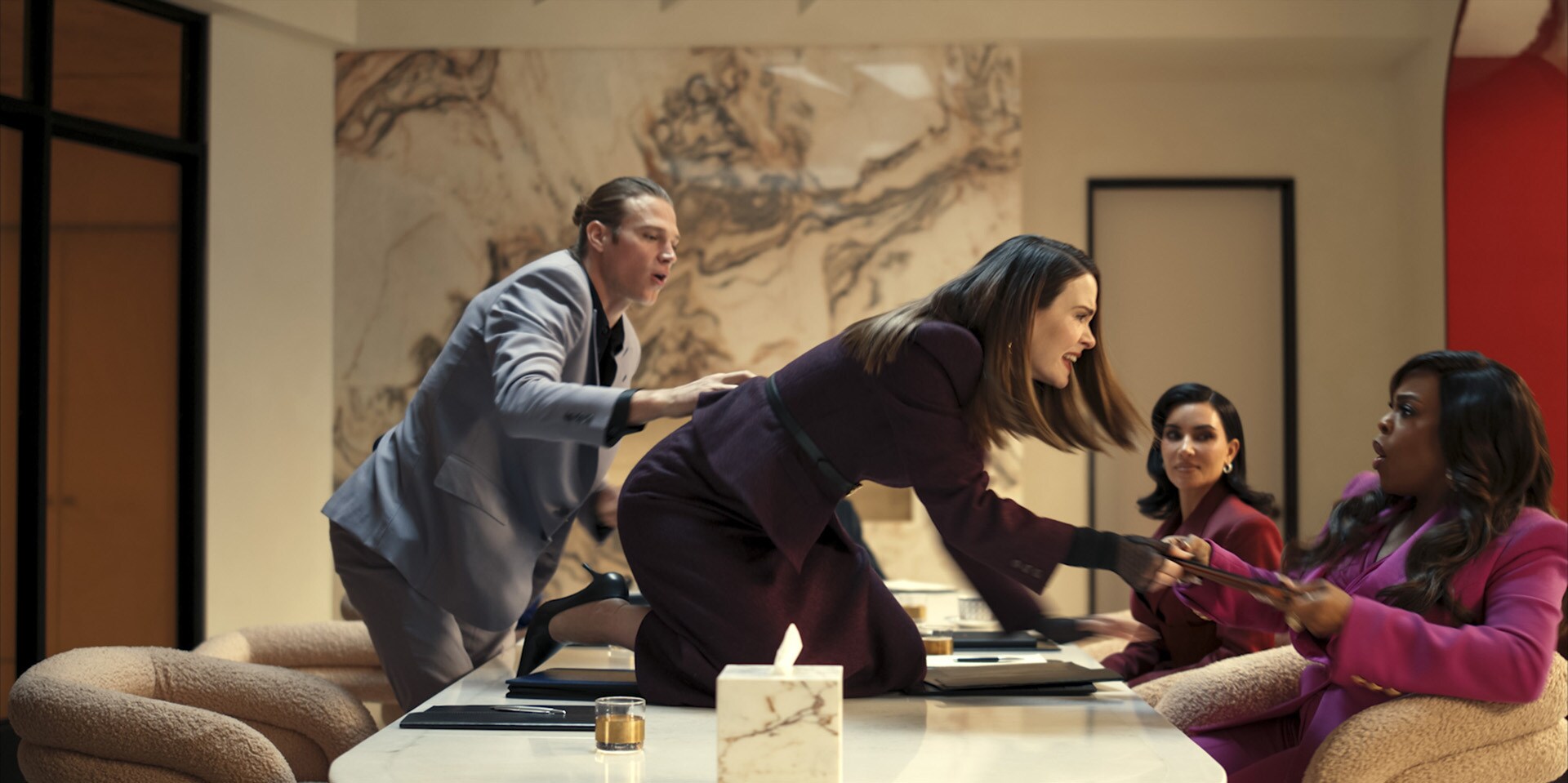 Kim Kardashian e elenco de “Tudo é Justo” desembarcam no Brasil na próxima semana