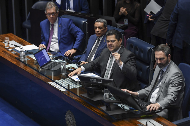 Senado aprova PL da dosimetria e texto segue para sanção presidencial