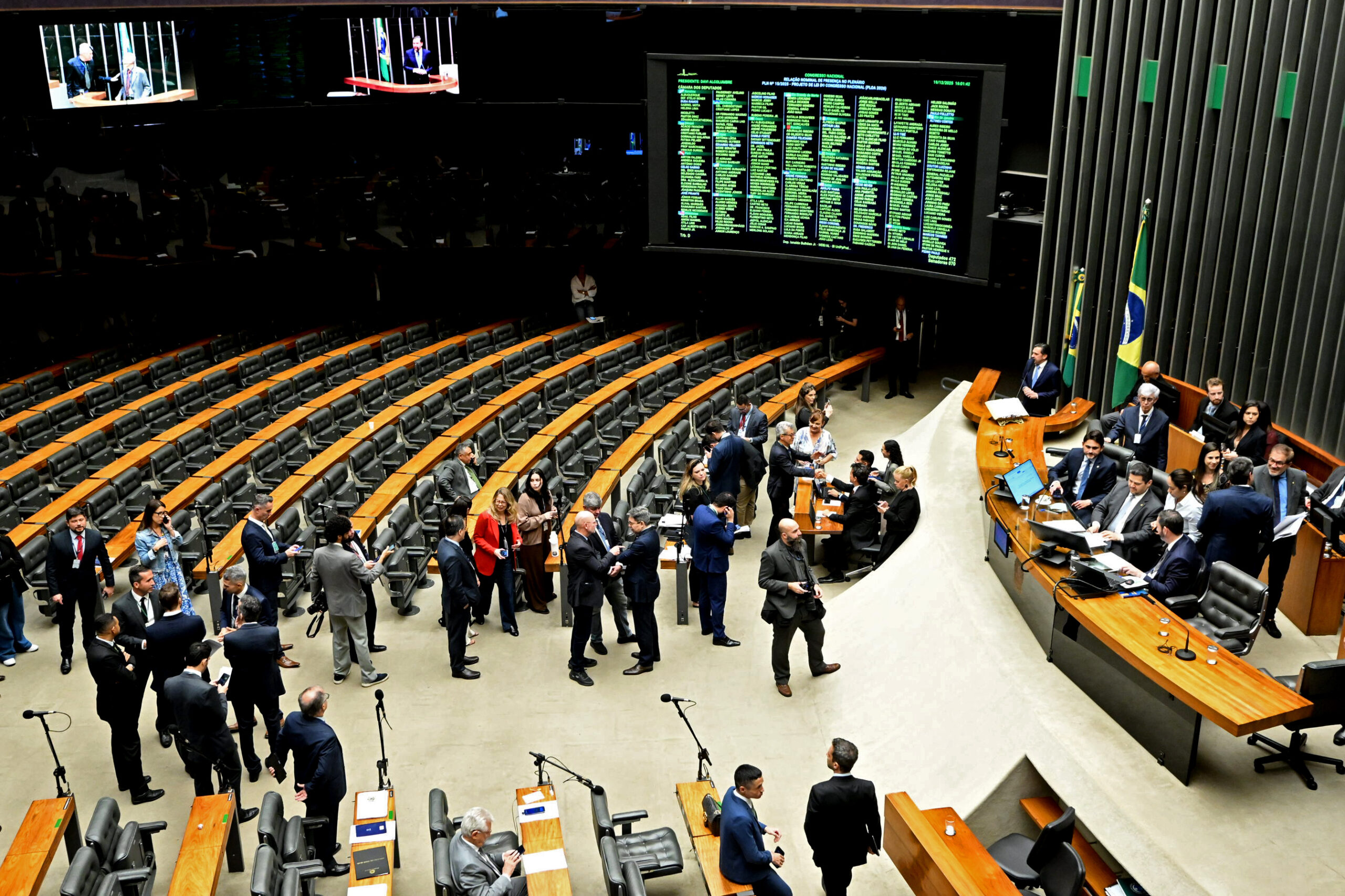 Congresso aprova Orçamento de 2026 com R$ 61 bilhões em emendas