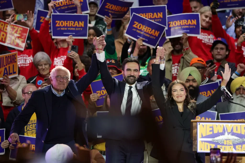 Na noite de Réveillon, Zohran Mamdani toma posse como prefeito de Nova York