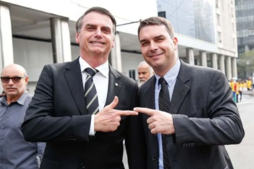 Bolsonaro indica Flávio para a disputa presidencial de 2026 e mercado reage à escolha