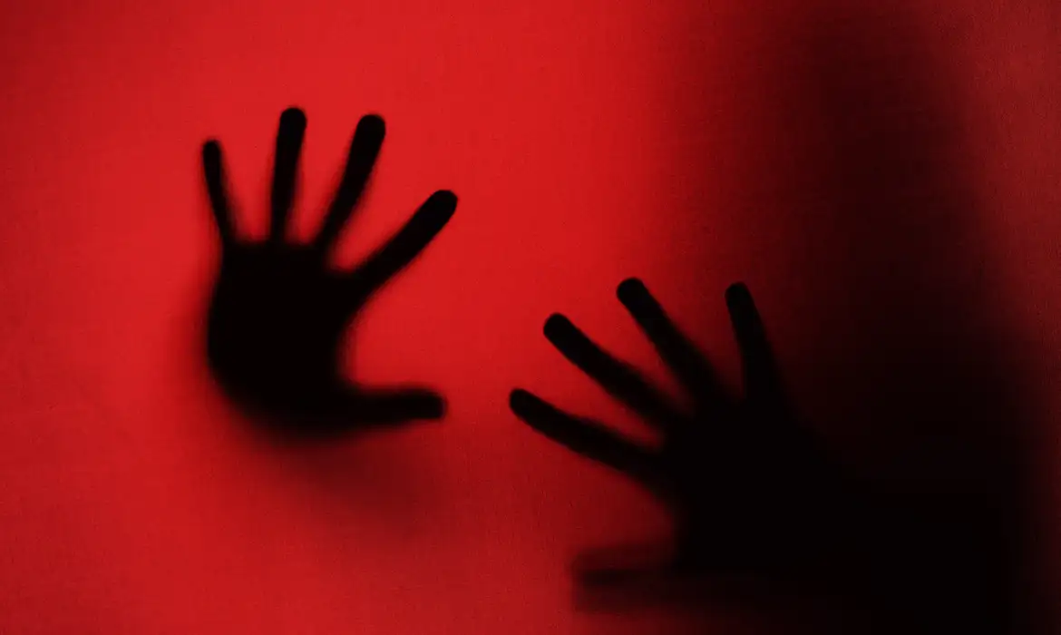 Mais de 71 mil mulheres foram vítimas de violência no Rio em 2025