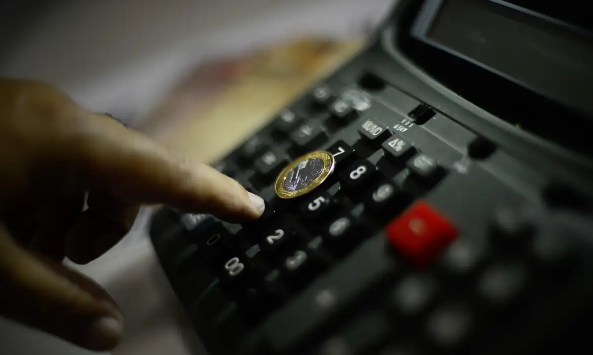 Endividamento das famílias bate recorde histórico