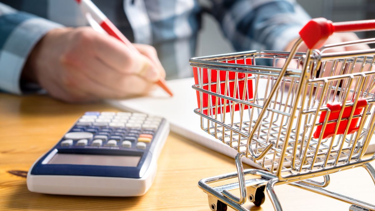 Inflação oficial fecha 2025 em 4,26%, dentro da meta, com menor alta em sete anos