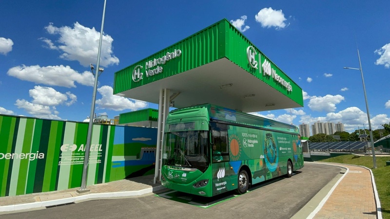 Brasília estreia ônibus a hidrogênio verde e inaugura rota turística sustentável