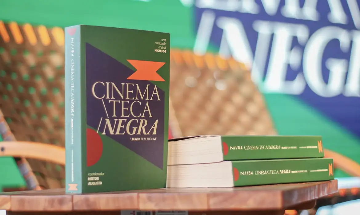 Cinemateca Negra reúne mais de mil filmes e amplia dados sobre cinema