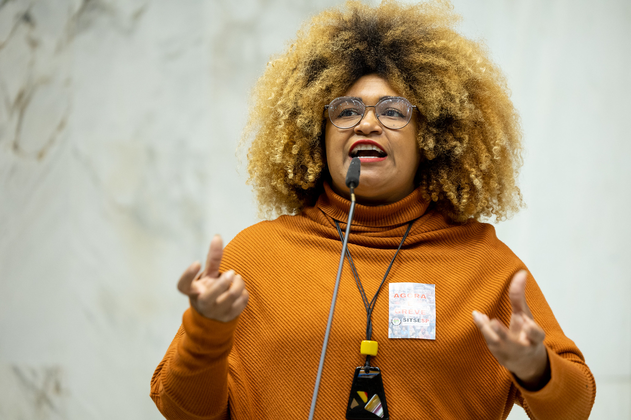 Deputada protocola notícia-crime contra Fabiana Bolsonaro por racismo e transfobia na Alesp