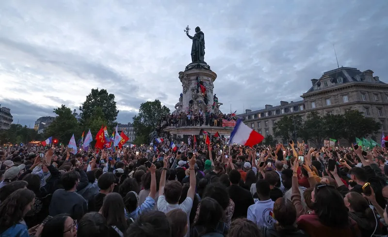 Esquerda mantém Paris e Marselha e reposiciona o socialismo na França no tabuleiro de 2027
