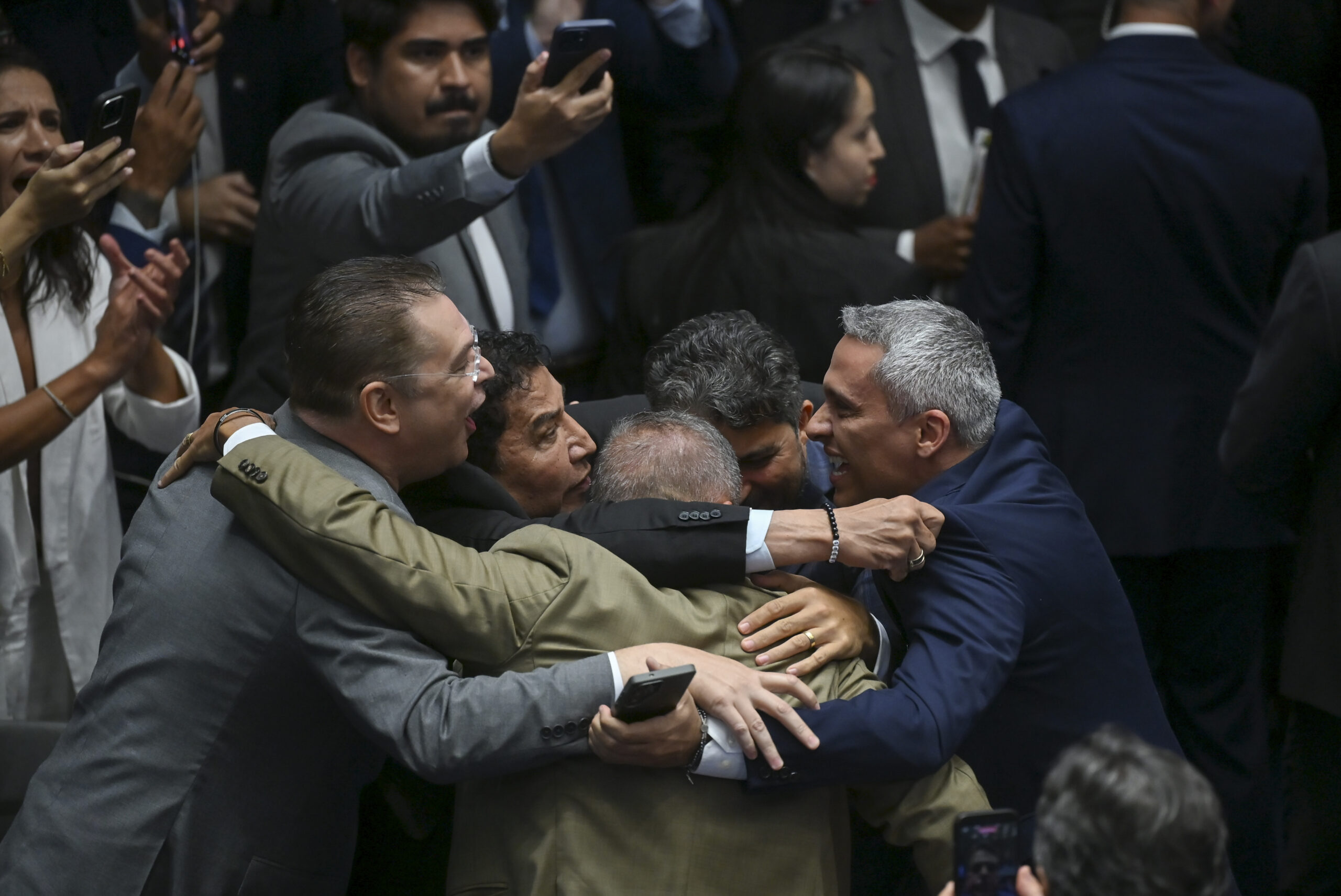 Rejeição a Messias no STF detona múltiplas crises em Brasília e reforça politização da Corte