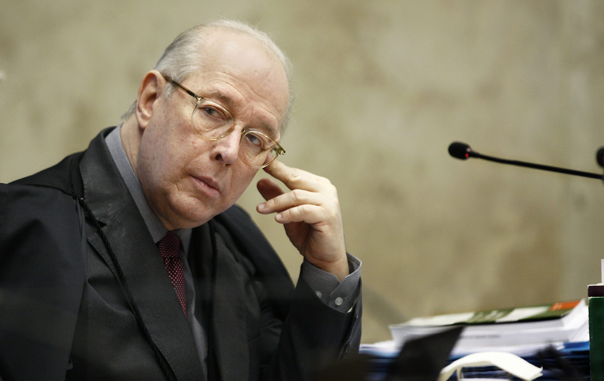 Celso de Mello defende reforma do Judiciário, mas alerta contra pressões políticas