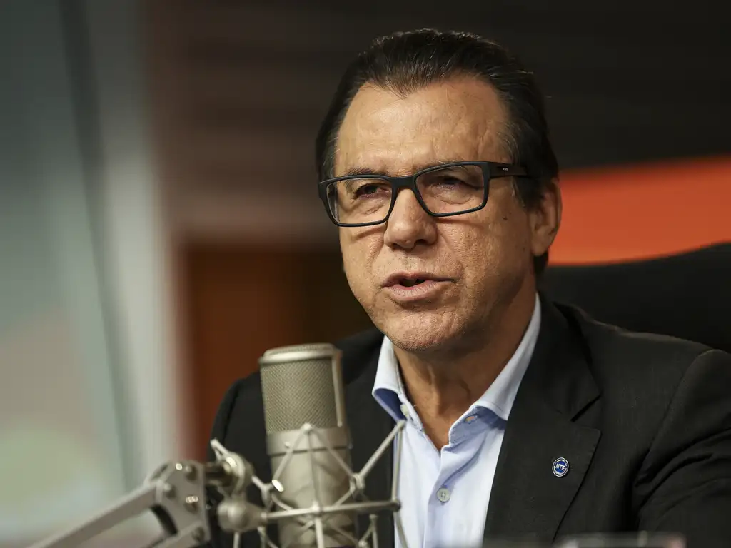 Governo vai liberar R$ 7 bilhões do FGTS para 10 milhões de trabalhadores como parte de pacote contra endividamento