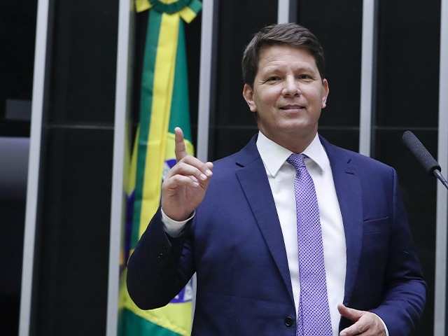 STF tenta intimar Mário Frias há quase 2 meses em investigação sobre emendas ligadas a filme de Bolsonaro