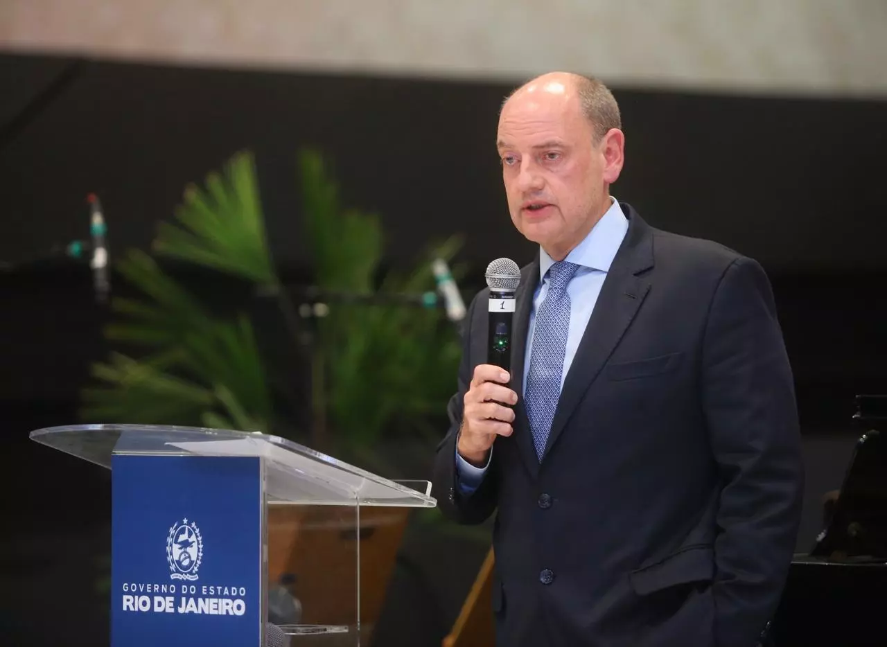 Governo do Rio promove cerca de 130 exonerações e concentra cortes na área ambiental