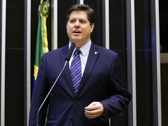 MDB rompe com estratégia de duas décadas e decide ficar neutro na disputa presidencial