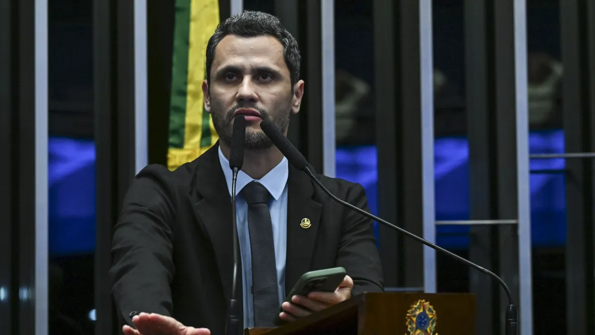 Crise na direita em Minas enfraquece estratégia de Flávio Bolsonaro no 2º maior colégio eleitoral