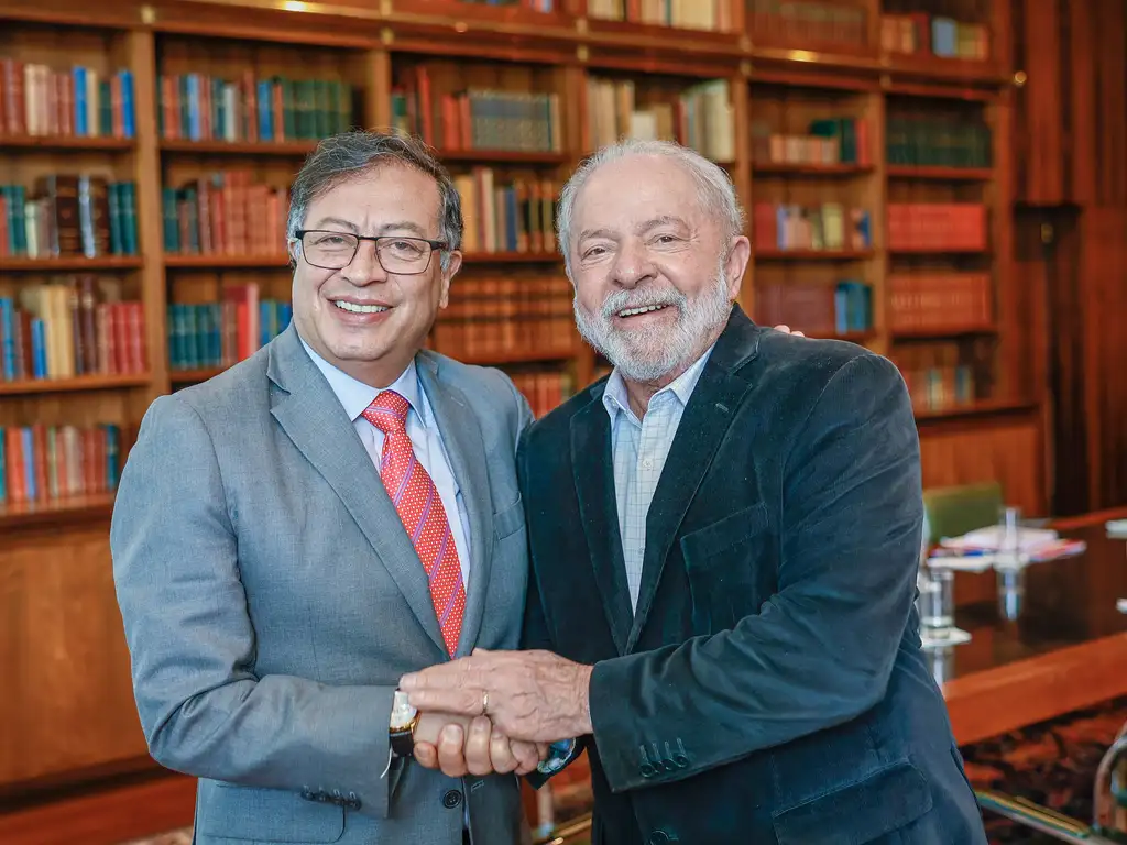Lula atua para preservar transição na Colômbia em meio à crise pós-eleitoral