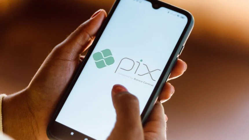 Banco Central estuda interligar Pix com sistemas de outros países