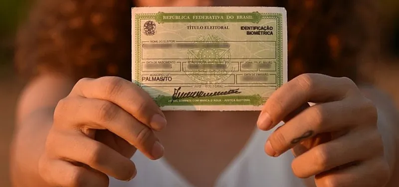 Número de jovens aptos a votar cai 22% desde 2010 e redesenha mapa eleitoral do país
